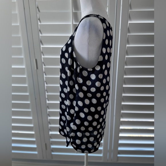 Michael Kors White Polka Dot Navy Blue Sleeveless Top Sz M - Picture 3 of 9